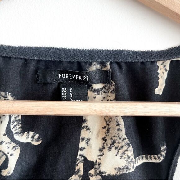 Forever 21 Sleeveless Leopard Tank Black Women's S Lightweight - Picture 5 of 7